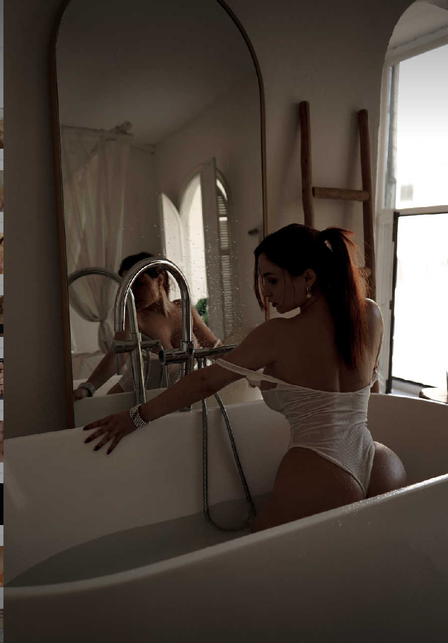 A playful frame from Miranda Faith nude — online in Jiaxing